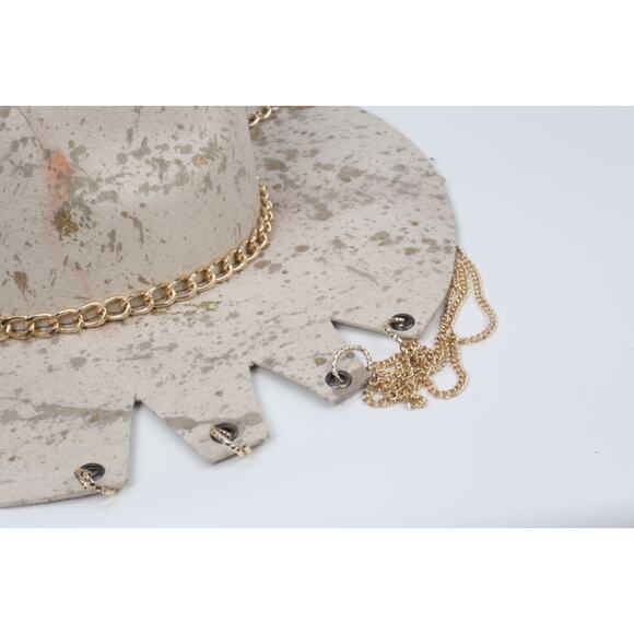 Monna Vintage Ivory Wool Gold Plated Charms Chain Rings Embellished Cowboy Hat S main image 14